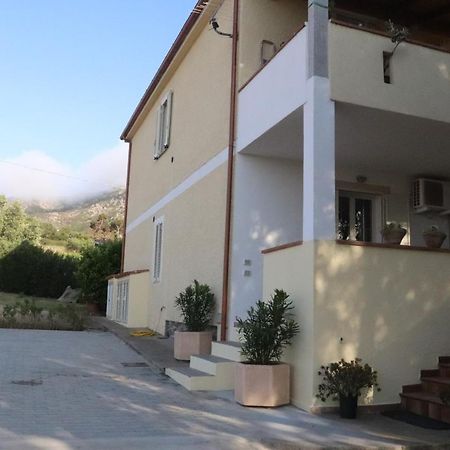 Casa Oleandri Villa Golfo Aranci Exterior photo